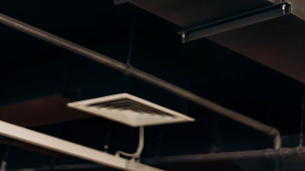 Үйдегі HVAC жүйесінде құбырды оқшаулау тақтасын қалай орнатуға болады